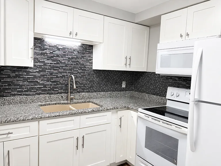 6297 Robinson Rd #2 — Photo 7