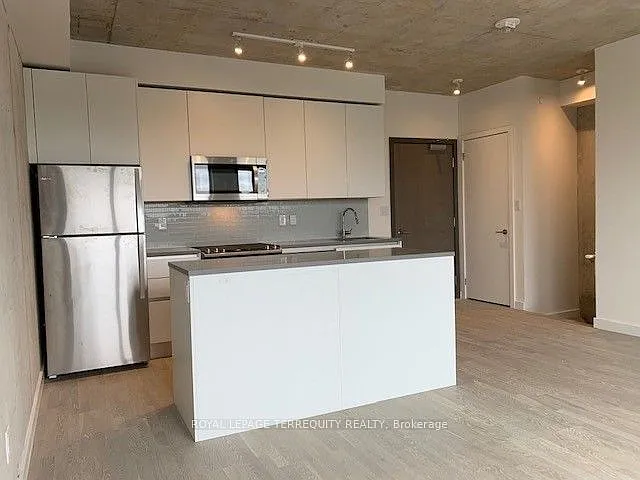 246 Logan Ave #713 — Photo 4