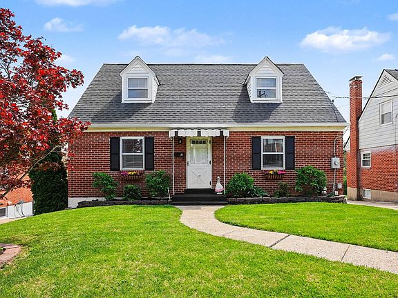2nd image of 26 Pine Hill Dr