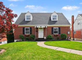 26 Pine Hill Dr, Highland Heights, KY 41076