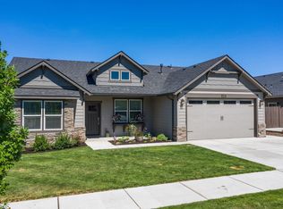 4469 SW Majestic Ave, Redmond, OR 97756