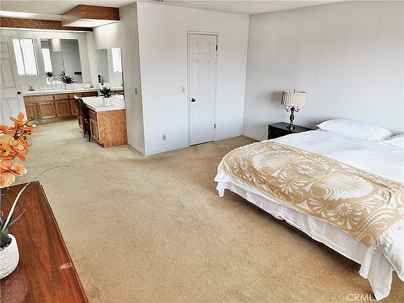 4th image of 9213 1/2 Cedar St