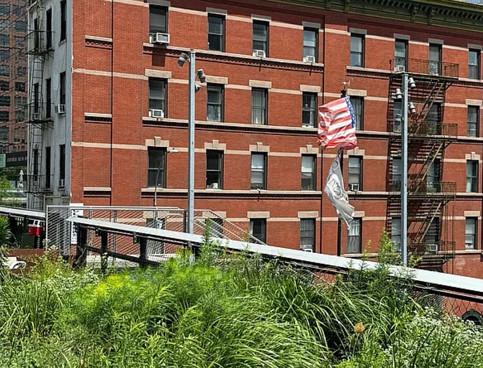 1st image of 501 W 28th St APT 2