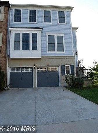 Front 2 car Spacious Garage