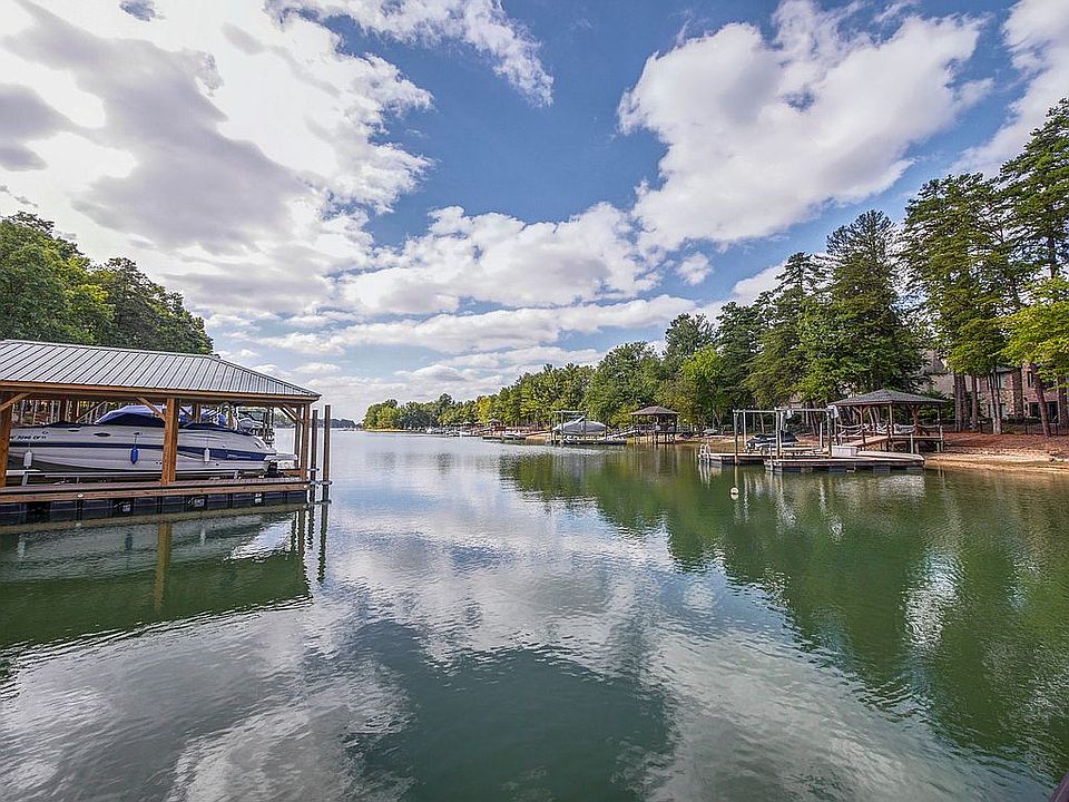 2nd image of 20337 Enclave Oaks Ct