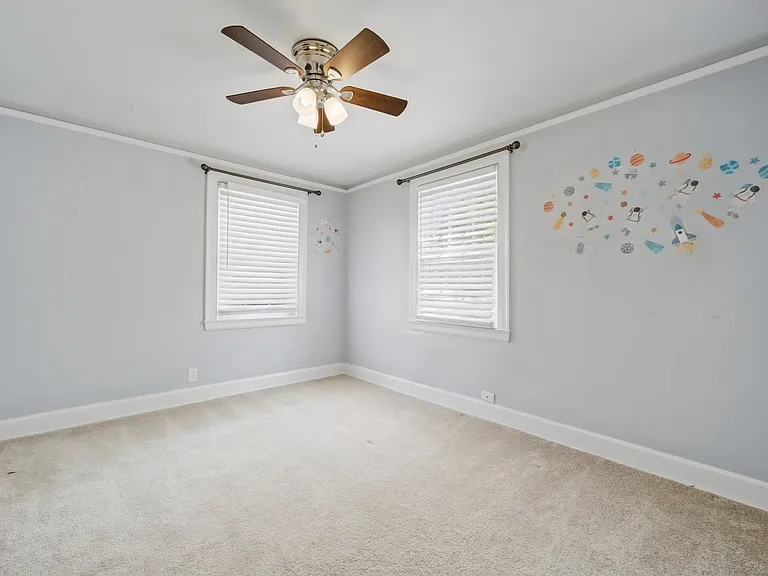 305 Palen Ave — Photo 13