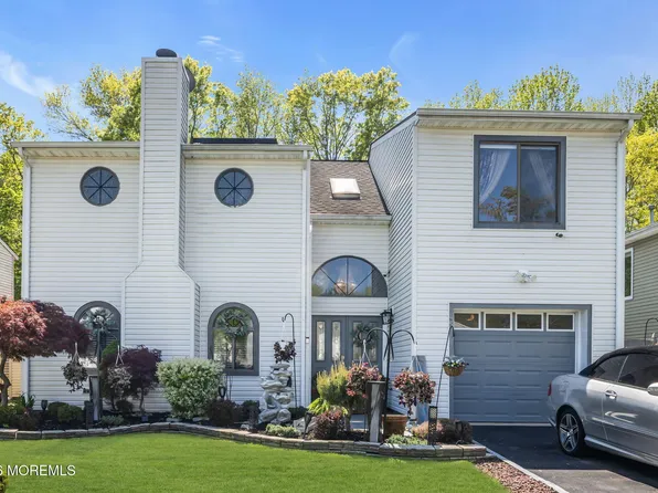 45 Candlewick Court, Matawan, NJ 07747