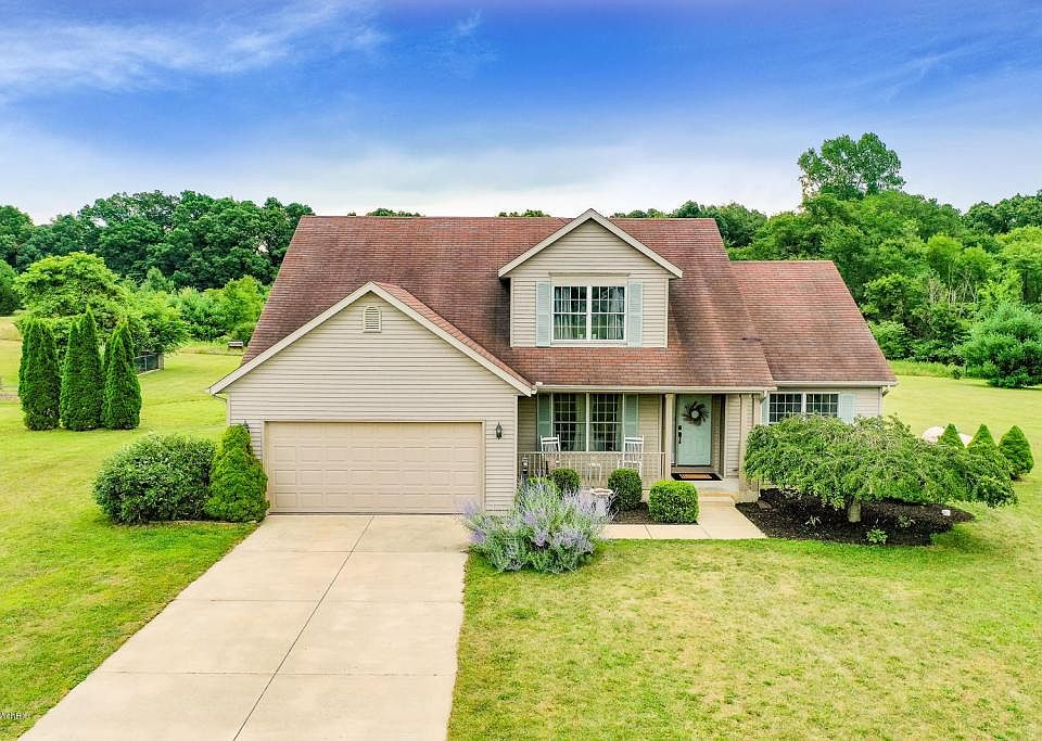 1st image of 813 Wadaduga Ln
