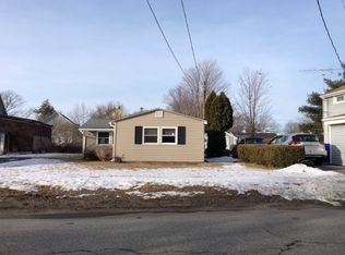 76 Dickens St, Pawtucket, RI 02861