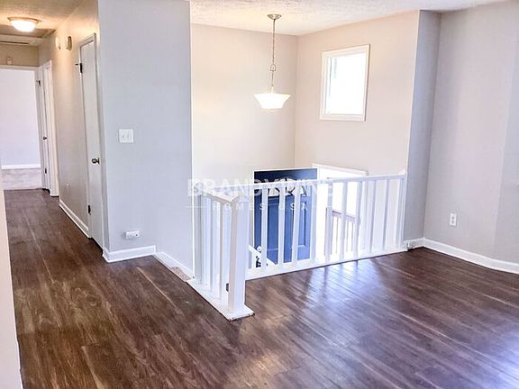 3rd image of 534 Zachary Ct