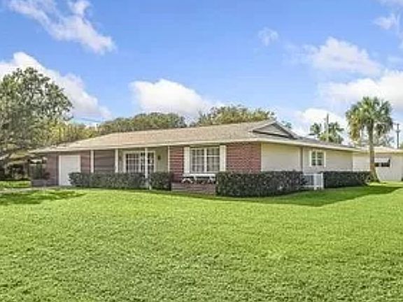 4th image of 2233 5th Ct SE