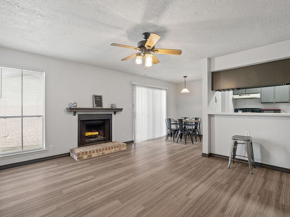 1st image of 7600 Emmett F Lowry Expy APT 604