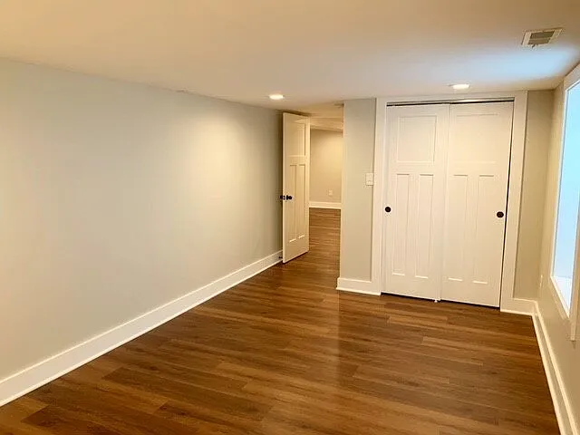 731 W 43rd St — Photo 12