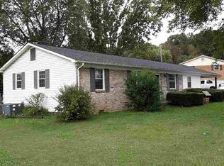 1953 Ivanhoe Rd, Morristown, TN 37814