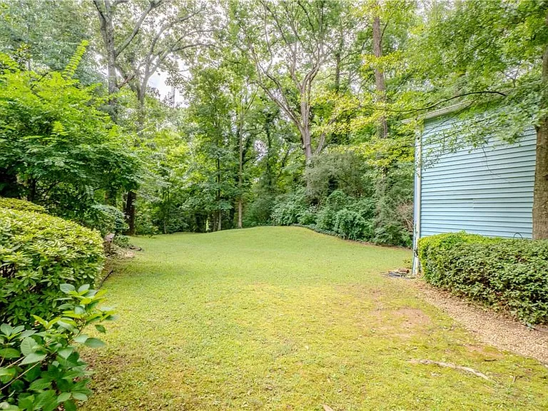 1053 Vista Trl NE — Photo 34