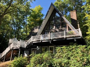 16 Morgan Cir, Amherst, MA 01002