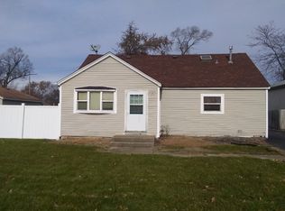 5740 W 82nd St, Burbank, IL 60459