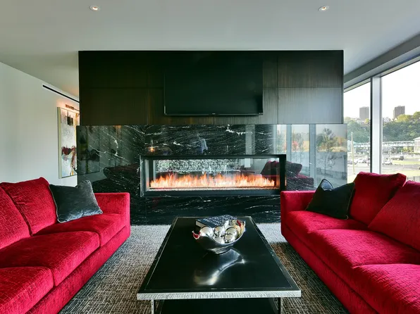 1000 Avenue At Port Imperial image 28 of 32