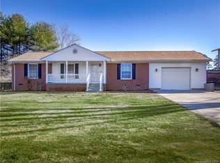 119 Castlerock Dr, Asheville, NC 28806