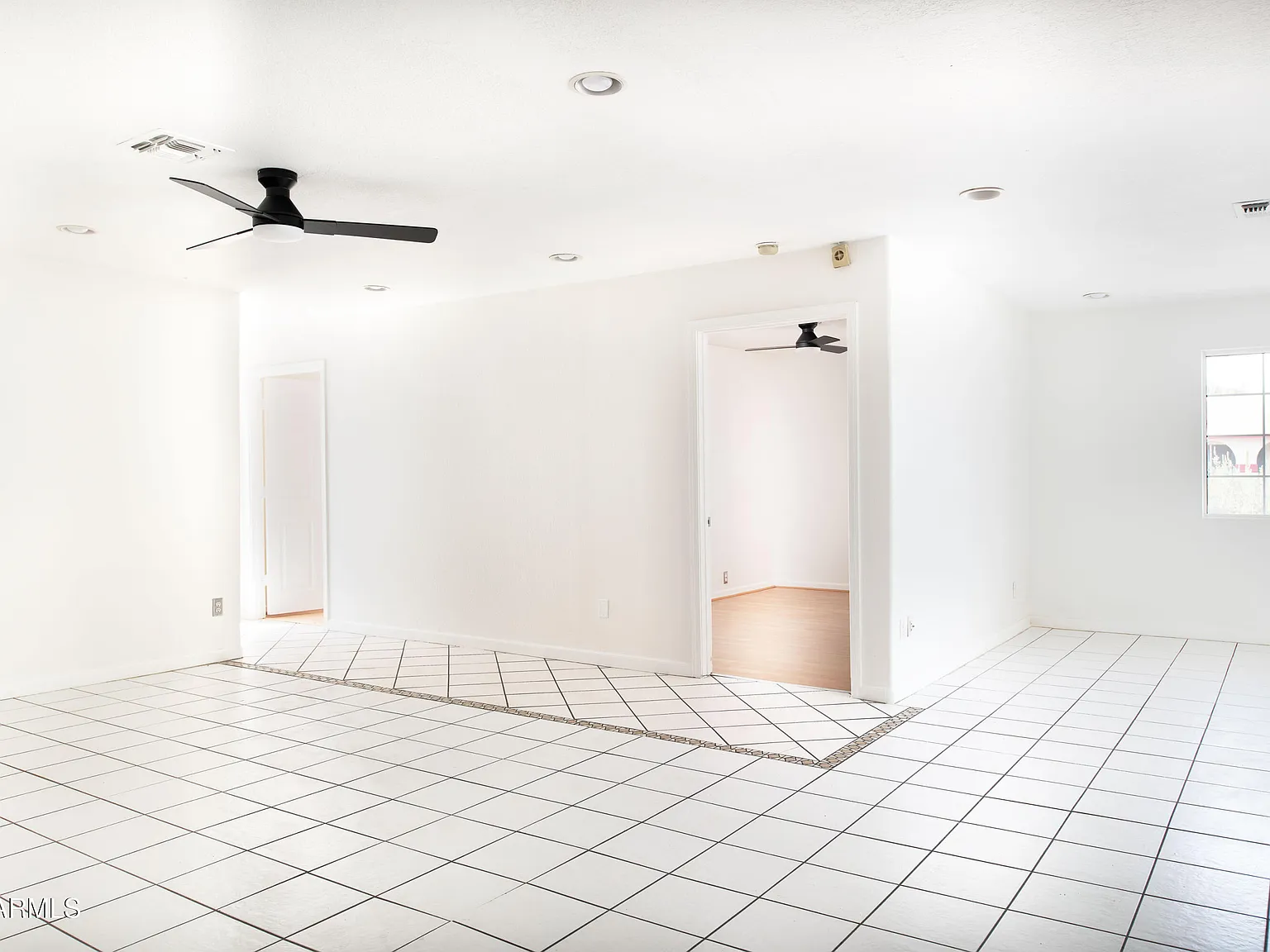 7 bed, 2.5 bath, 2516 sqft, $5,300 — Photo 4