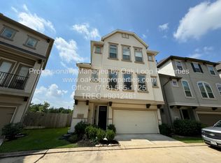 2018 Royal Landing Dr, Houston, TX 77045