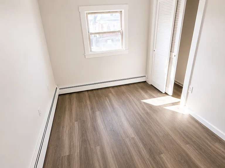 21 Eckert Ave #2B — Photo 5