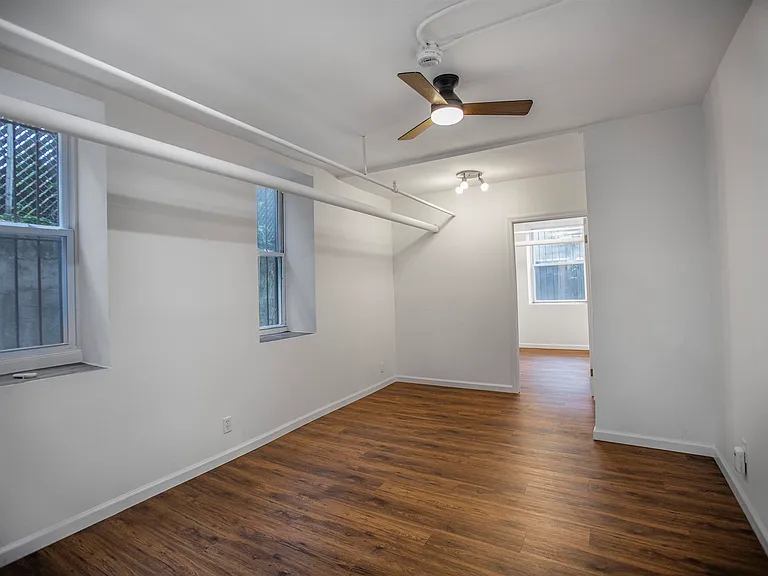 7812 Hudson Ave #1-B — Photo 5
