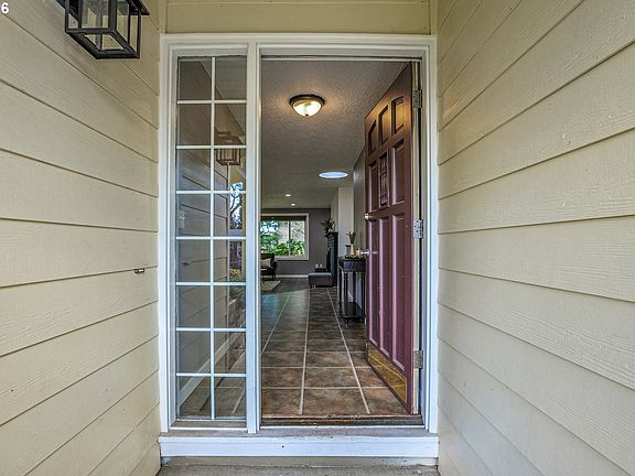 4th image of 107 Glenwood Ct