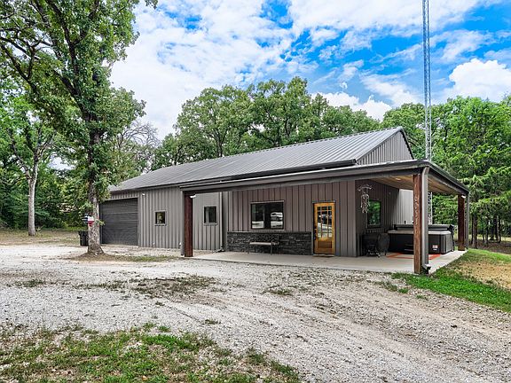 3rd image of 6051 County Road 2297
