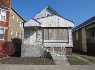 8639 S Manistee Ave, Chicago, IL 60617