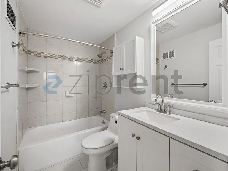 371 Salem St — Photo 14