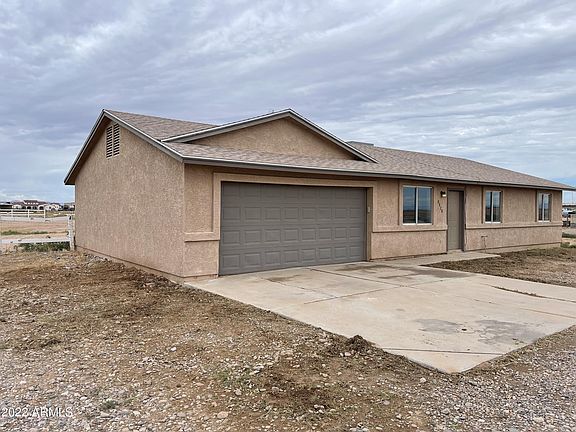 3rd image of 8828 E Malorie Ln