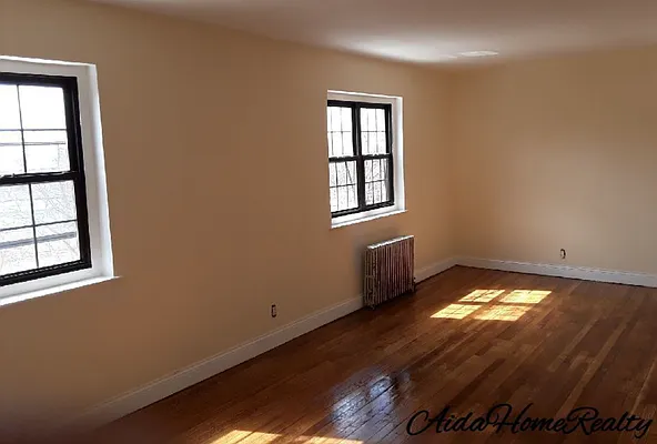 Sold by Aida Home Realty | media 1