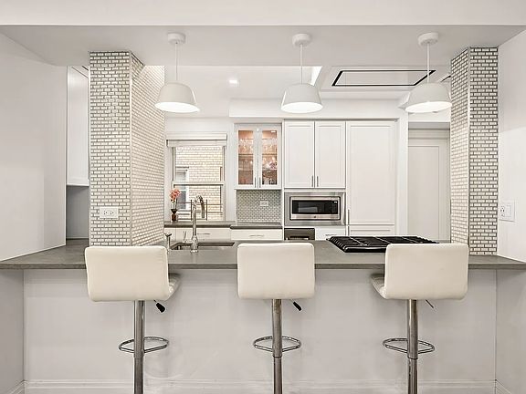 2nd image of 40 E 9th St APT 4F