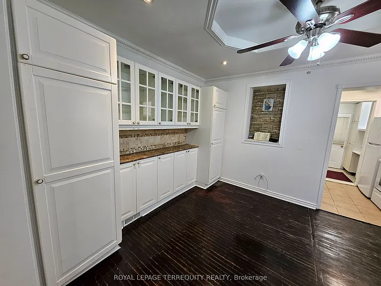14 Hollis St — Photo 4