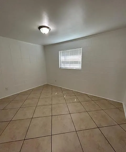 Unit Photo