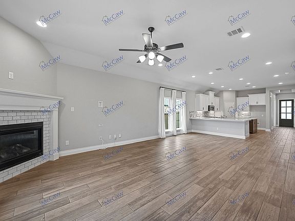 5th image of 9612 Acorn Ln