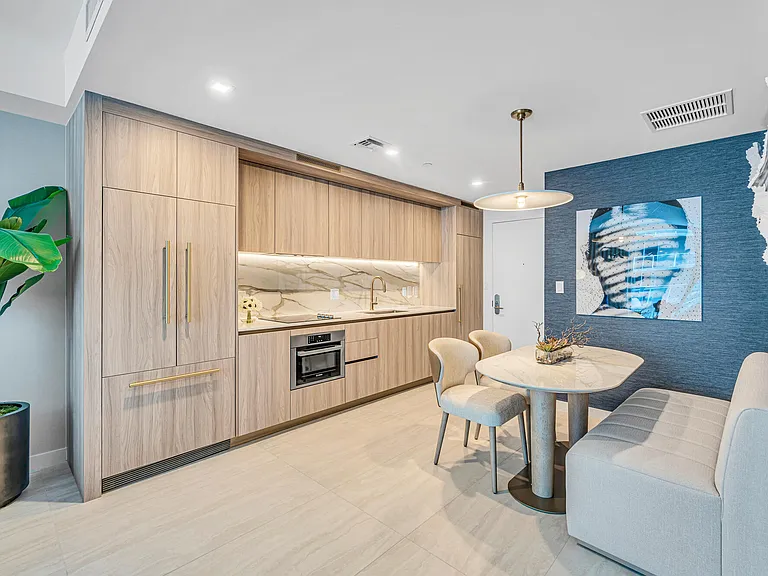 Model Kitchen/ Dining