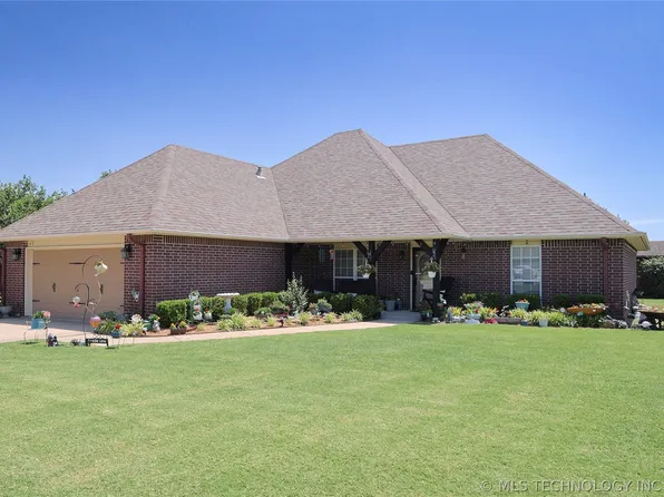 5801 Saddle Ln, Skiatook, OK 74070