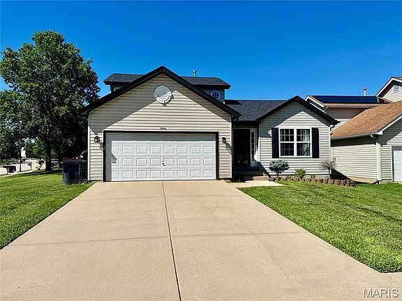 2nd image of 2766 Brookmeadow Dr