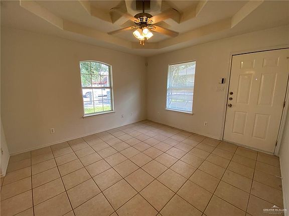 3rd image of 2220 W Candlelight Ln #1