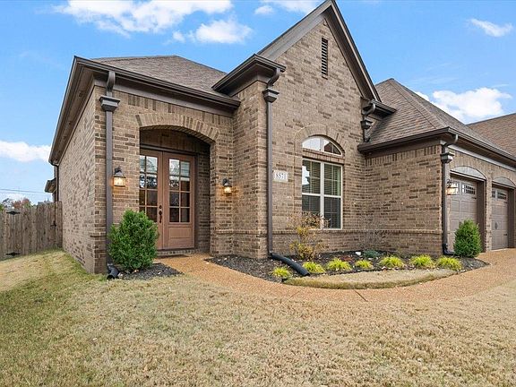 2nd image of 8571 Woodland Rose Cir S