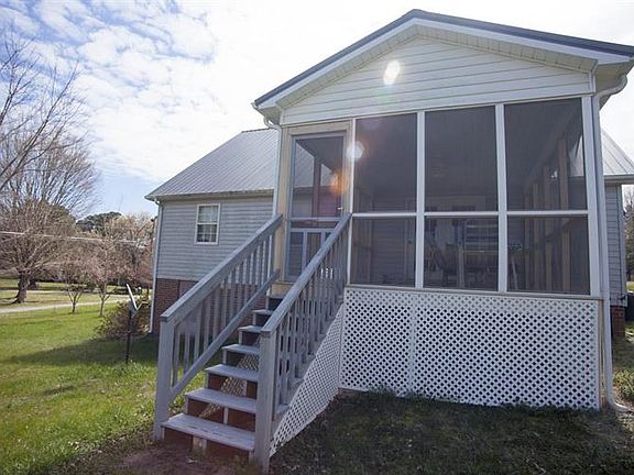 4th image of 414 Garden St