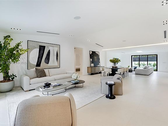 2nd image of 21480 Highland Lakes Blvd #21480