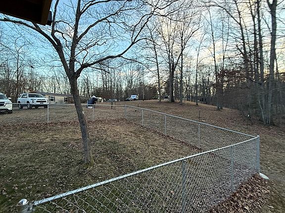 5th image of 453 Breckenridge Rd