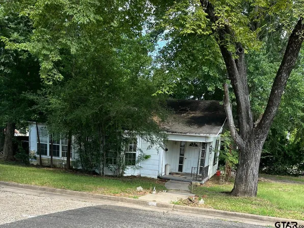 402 Wigley St, Mineola, TX 75773