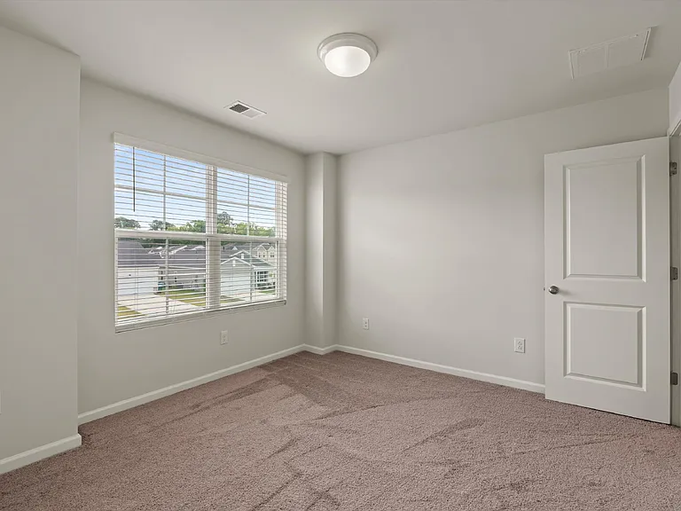 46 Cedarwood St — Photo 24