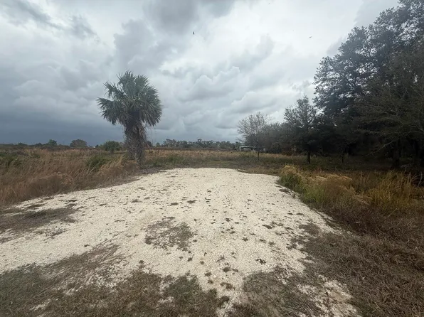 18469 NW 254th Street, Okeechobee, FL 34972