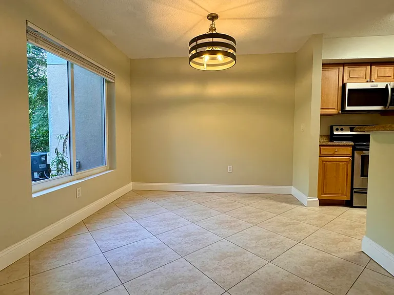 815 W Boynton Beach Blvd #10-105 — Photo 29