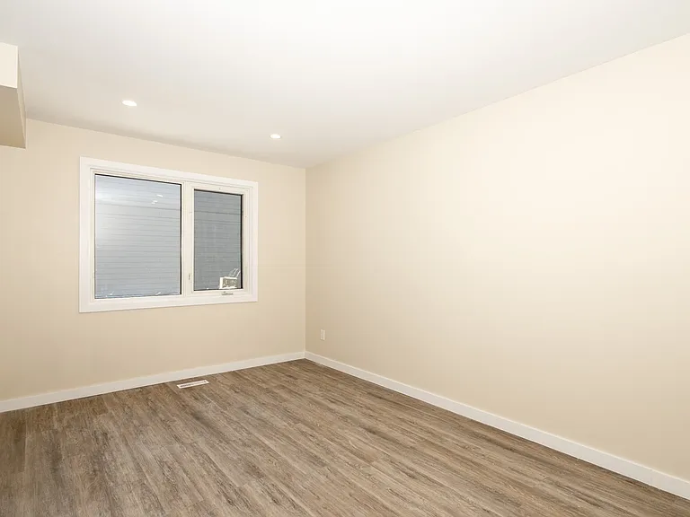 1415 Rothesay St #10 — Photo 11